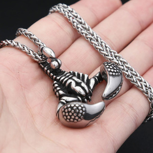 Yunnique – collier avec pendentif Scorpion en acier inoxydable pour hommes, bijoux de style Hip Hop Rock, pendentif avec chaîne couleur argent - Product Image 3