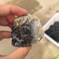 Pierres semi-précieuses brutes naturelles en onyx noir pour la décoration - Vente en gros