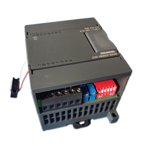 Módulo de E/S Analógico Siemens Simatic S7 200CN EM235 CN AI4 AQ1x12 Bits, Alimentación de Usuario 24 VCC - Product Image 5