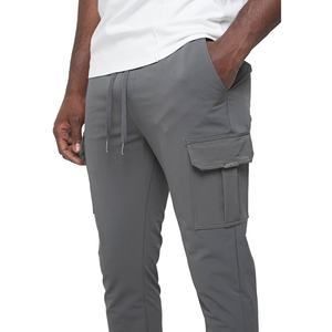 Spécialisé dans la production de vêtements tissés, accepte les commandes sur mesure de pantalons cargo en nylon extensible slim fit pour hommes avec veste assortie - Product Image 4