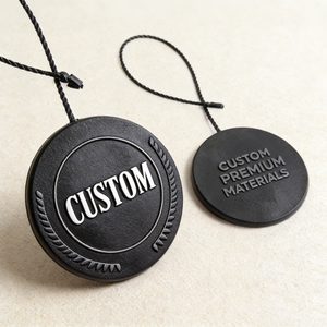 Etiquetas Colgantes Personalizadas con Logotipo de Marca en Relieve 3D, con Cordón y Cierre, para Ropa y Zapatos, Etiquetas de Plástico Lavables - Product Image 3