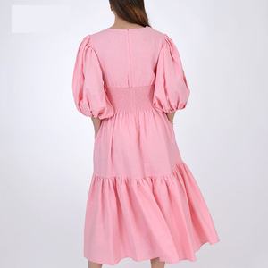 เดรสผ้าลินินคอตตอนคุณภาพสูงขายดี แต่งชายกระโปรงแบบเลเยอร์ ปักลายดอกไม้ กระโปรงยาวทรงแม็กซี่ แขนพองทรงมิดิ สำหรับผู้หญิง - Product Image 3