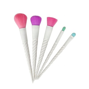 <span class=keywords><strong>Pinceau</strong></span> rotative en plastique cristal blanc, 1 pièce, brosse <span class=keywords><strong>de</strong></span> maquillage pour blush, couleur rose, fleur fraîche, plus léger, blanc - Product Image 2