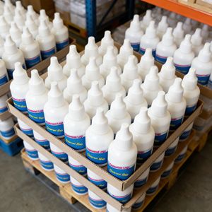 38MLGhost fixe fermement le couvre-chef de la dame. Ruban adhésif invisible <span class=keywords><strong>Ghost</strong></span> Walker à tenue extrême imperméable à l'eau, colle forte - Product Image 3