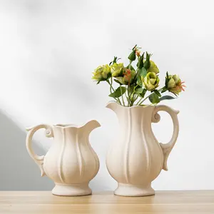 Vases hydroponiques à bouilloire faits à la main Vase à poignée de décoration douce Pichet décoratif blanc Vase en céramique