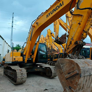 Excavatrice sur chenilles Hyundai 305LC-7 d'occasion, poids opérationnel de 30 tonnes, commande PLC, puissance de 190 kW, système hydraulique puissant, en stock - Product Image 4