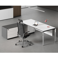Fabricant chinois de tables de bureau modernes en bois pour PDG, bureau de direction en forme de L avec armoire latérale et ensemble de chaises