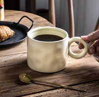 Mug à café en céramique minimaliste de 450 ml avec anse en anneau, 3 options de couleur pour la maison, le bureau et les cadeaux de mariage