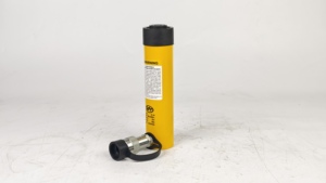 Gato hidráulico portátil de carrera larga RC-108, 10 toneladas, carrera de 203 mm, cilindro de acción simple, similar a ENERPAC, para mantenimiento ferroviario - Product Image 2