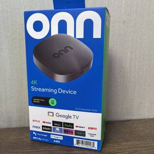 Onn 4K Android 14 Dispositivo di Streaming Quad Core Smart <span class=keywords><strong>TV</strong></span> Box Wi-Fi Dual-Band 2GB RAM Telecomando Vocale Lettore Multimediale 100Mbps - Product Image 1
