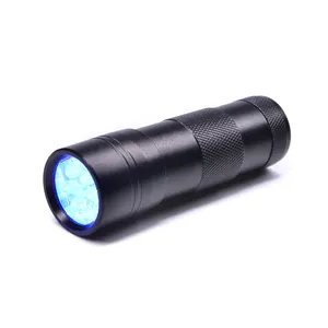 395nm palmare in alluminio nero luce 3AAA batterie alimentate Mini torcia 9 LED torce UV per animali domestici urina e macchie