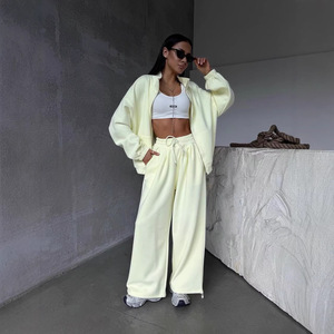 Conjunto de Ropa Deportiva Personalizada para Mujer, Sudadera Holgada con Cierre de Media Cremallera y Pantalones Rectos de Pierna Ancha, Estilo Americano Minimalista - Product Image 1