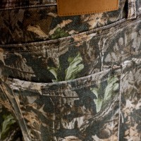 Shorts en jean baggy pour homme personnalisés, coupe large, imprimé camouflage feuilles sur toute la surface, tissu robuste délavé, style streetwear, vente en gros