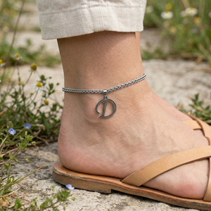 Tobillera Personalizada con Iniciales del Alfabeto, Cadena Minimalista de Acero Inoxidable para el Pie, Colgante con Letra Grabable, Joyería de Playa para <span class=keywords><strong>Mujer</strong></span> - Product Image 1