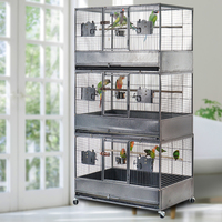 Jaula de Metal y Acero de 3 Niveles Extra Grande para Pájaros (61x93x186.7cm) con Ruedas, Jaula de Cría para Mascotas, Diseño con Estampado Animal, Embalaje en Caja