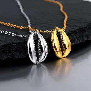 قلادة عصرية من الفولاذ المقاوم للصدأ للبيع بالجملة من المصنع بسعر رخيص قلادة صيفية للنساء على شكل صدفة على الشاطئ - Product Image 1