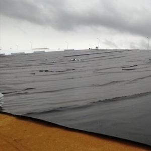 Lớn Pond Liner 0.5 mét 500 micron <span class=keywords><strong>HDPE</strong></span> ngăn chặn lót không thấm nước <span class=keywords><strong>geomembrane</strong></span> với chống UV tính năng cho trang trại cá dam lót - Product Image 5