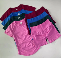 Ensemble de vêtements de yoga deux pièces pour femmes, t-shirt à manches courtes en tricot, shorts, tenue de sport pour la salle de sport, la salle de yoga, les cours de Pilates