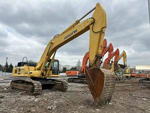 Excavadora Komatsu de gran tamaño, modelo 2022, motor de bomba de motor usado, capacidad de cubo de 45125kg y 2,1 m - Product Image 3