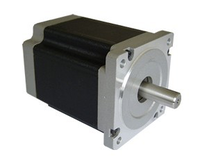 Fresadora CNC de 3 Ejes para Madera de 1300x2500mm, Grabador de Alta Velocidad con Husillo Único, DSP NC-Studio, Motor de 3.5-5.5kW, Bomba y Mesa de Vacío