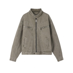 Blouson court en jean brodé à rivets et perles pour homme, coupe ample, avec fermeture éclair - Product Image 3