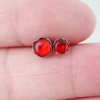 Anting-anting tusuk tulang rawan titanium F136 G23 dengan liontin bintang zircon tiga lapis dan CZ berulir dalam