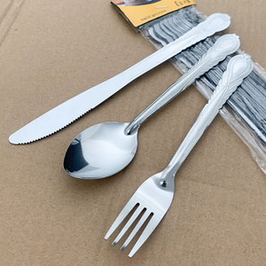 Commercio all'ingrosso Phoenix coda manico in acciaio inox <span class=keywords><strong>12</strong></span> pezzi pacchetto coltelli forchette cucchiai <span class=keywords><strong>posate</strong></span> <span class=keywords><strong>Set</strong></span> argento moderno <span class=keywords><strong>posate</strong></span> - Product Image 3