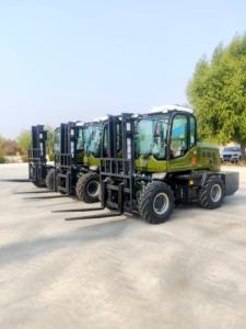 מחיר המפעל כל שטח מלגזה שטח מלגזה 4 טון 5 טון 6 טון 7 טון צמיג מוצק מנוע יפני תצורה 4wd מלגזות - Product Image 5