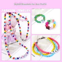 Kit de fabrication de bijoux DIY avec perles de verre, cordon élastique, breloques en pâte polymère et perles colorées mélangées pour la création de bracelets