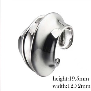 Boucles d'oreilles manchette larges irrégulières VAF Boucles d'oreilles manchette en acier inoxydable exagéré de style froid sans <span class=keywords><strong>piercing</strong></span> d'<span class=keywords><strong>oreille</strong></span> - Product Image 2