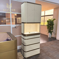 Vitrinas LED Blancas de Estilo Vertical MASTER, Gabinetes de Exhibición Personalizados de 80*31*211cm, Gabinete Alto Premium a Prueba de Polvo para Joyería