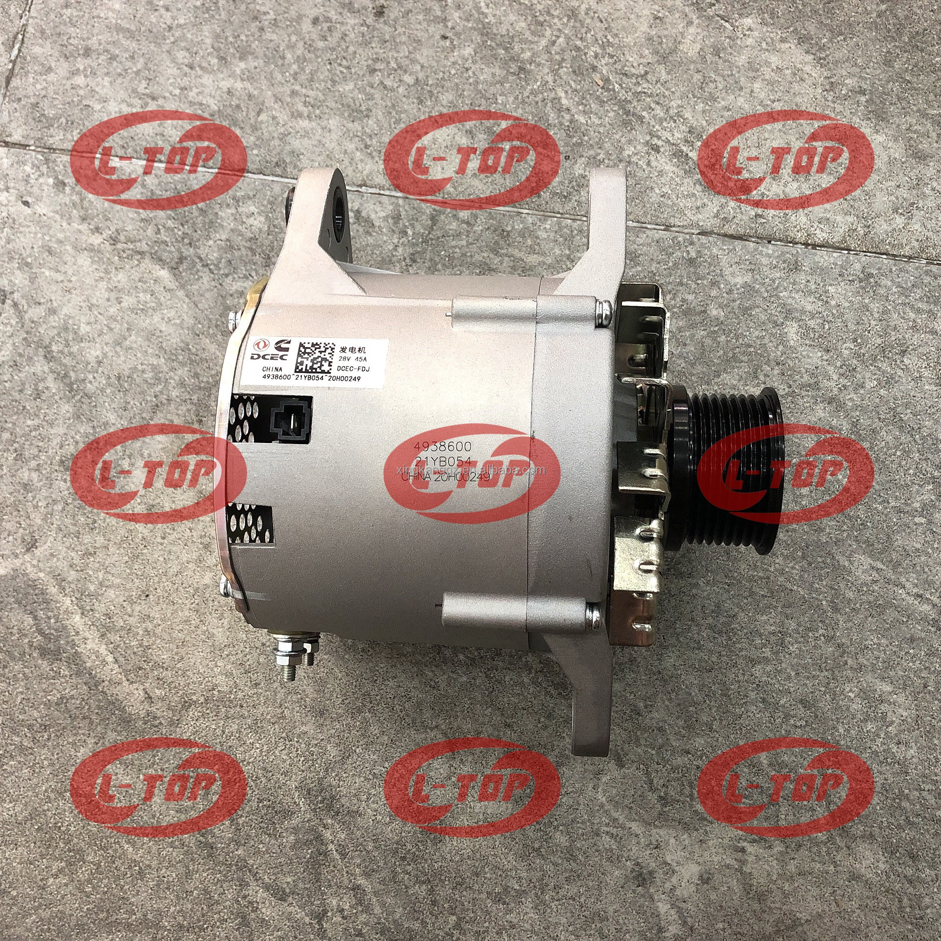 L-TOP оригинального генератора двигателя экскаватора используется Dongfeng 4bt3. 9 4D102 детали двигателя.