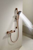 Ensemble de robinetterie de douche et baignoire thermostatique contemporaine en laiton avec finition brossée, jet pluie et jet massant pour usage hôtelier