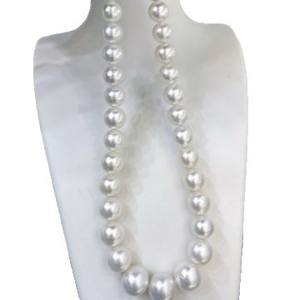 Collar de Perlas Naturales con Broches Lisos de 11-12 mm, Pasadores de Oreja de Oro de 18K, Perlas Redondas Gigantes de 12-15 mm Ligeramente Imperfectas, Incluye un Par - Product Image 5