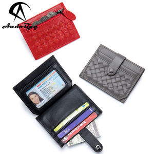 กระเป๋าสตางค์ใส่บัตร AndoBag สำหรับผู้ชายและผู้หญิง แฟชั่นหนังแกะถัก กระเป๋าใส่เหรียญบาง พร้อมที่หนีบเงิน รุ่น 8811 - Product Image 1
