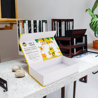 Boîtes à vêtements pliantes magnétiques de luxe avec logo personnalisé, doublure en éponge, boîte cadeau en carton rigide recyclable pour cosmétiques, bougies