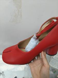 Scarpe da Donna con Punta Divisa Stile Zoccolo di Maiale, Tacchi a Blocco con <span class=keywords><strong>Fascia</strong></span> <span class=keywords><strong>Elastica</strong></span>, Design Esclusivo a Ferro di Cavallo, Tacchi Alti di Qualità - Product Image 6