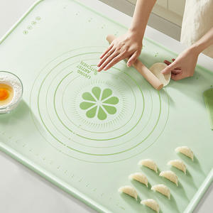 Tapis de pétrissage en silicone Living Artist Kitchen 40x60cm avec échelle pour la pâtisserie et le roulage de la pâte - Product Image 2