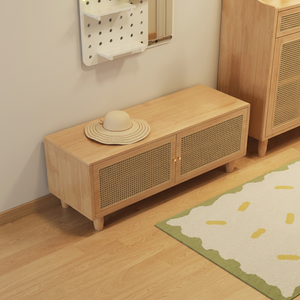 Mueble Zapatero Moderno de Madera con Puertas de Ratán, Estante de Almacenamiento Independiente para Entrada, Mueble de Estilo Escandinavo para el Hogar - Product Image 1