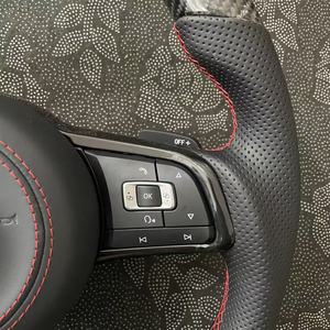Volant sport personnalisé en cuir et fibre de carbone pour VW <span class=keywords><strong>Golf</strong></span> 4 5 6 <span class=keywords><strong>7</strong></span> R MK7 8 Polo GTI <span class=keywords><strong>GTD</strong></span> avec surpiqûres rouges et palettes de changement de vitesse - Product Image 3