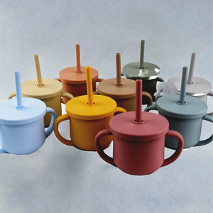 Taza de silicona sin BPA personalizada 2 en 1 sin derrames para bebés, taza de paja de grado alimenticio para entrenamiento infantil, taza de aperitivos para niños pequeños para bebés - Product Image 3