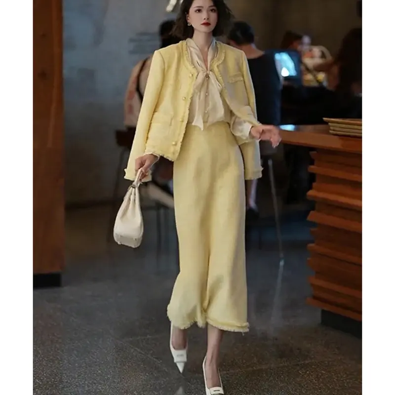 Abbigliamento donna elegante 2023 autunno New Age Reduction straniero Fashion Light Mature French Advanced Yellow Set