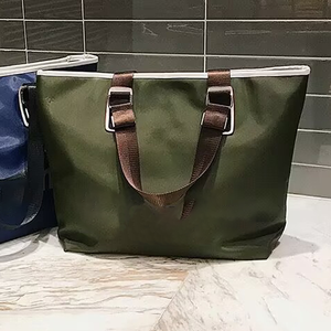 กระเป๋ายิมความจุขนาดใหญ่ดีไซน์อเนกประสงค์สำหรับการเดินทางและการจัดเก็บ - Product Image 1