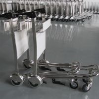 Chariot à bagages d'aéroport à quatre roues avec roulettes silencieuses, support de panneau, cadre en aluminium robuste, frein à main, frein automatique, conception empilable