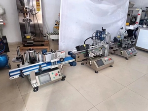 Máy tính để bàn tự động khối lượng nhỏ Máy làm đầy chất lỏng máy đóng nắp máy dán nhãn toàn bộ dây chuyền làm đầy dầu đậu phộng - Product Image 5