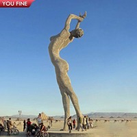 Sculpture de ballerine grandeur nature YOUFINE en acier inoxydable poli miroir, statue métallique de femme dansante pour art de plage et place publique