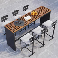 Ensemble table et tabourets de bar d'extérieur nordique, résistant à l'eau et au soleil, pour patio, jardin, maison d'hôtes, café