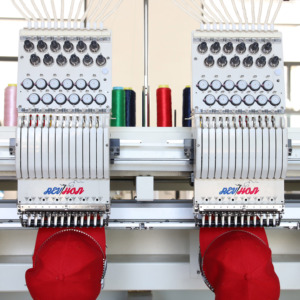 Machine à broder Honrain à 4 têtes, 9, 12 ou 15 aiguilles, pour chapeaux et t-shirts, à vendre - Product Image 4