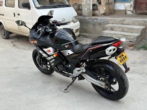 Moto sportive Kawasaki <span class=keywords><strong>H2</strong></span> 250cc, refroidissement par eau, puissance 23,5 kW, vitesse maximale >180 km/h, excellent rapport qualité-prix pour les débutants, utilisation quotidienne - Product Image 6