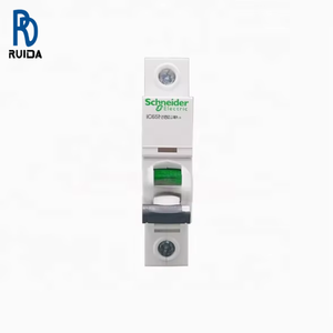 เบรกเกอร์วงจรขนาดเล็ก IC65N C32A 1P MCCB MCB Acti9 ซีรีส์ 32A มีสินค้าในสต็อก - Product Image 1